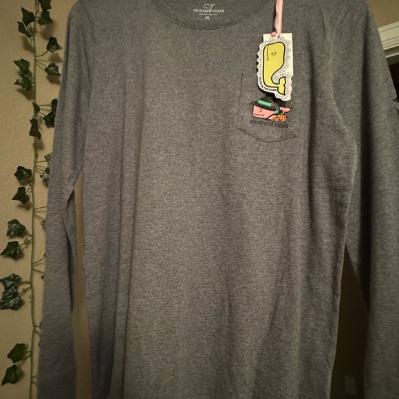 Vineyard Vines - 2 long sleeve shirts with tags! - Picture 7 of 7